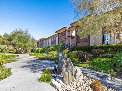 $699,999 | 5917 Armaga Spring Road, Unit H, Rancho Palos Verdes, CA 90275