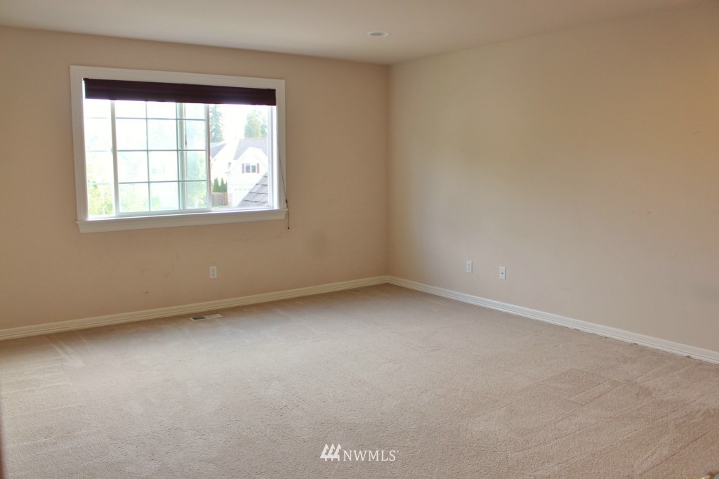 5412 Northeast 13th Place Renton, WA 98059 - Photo 14 of 20