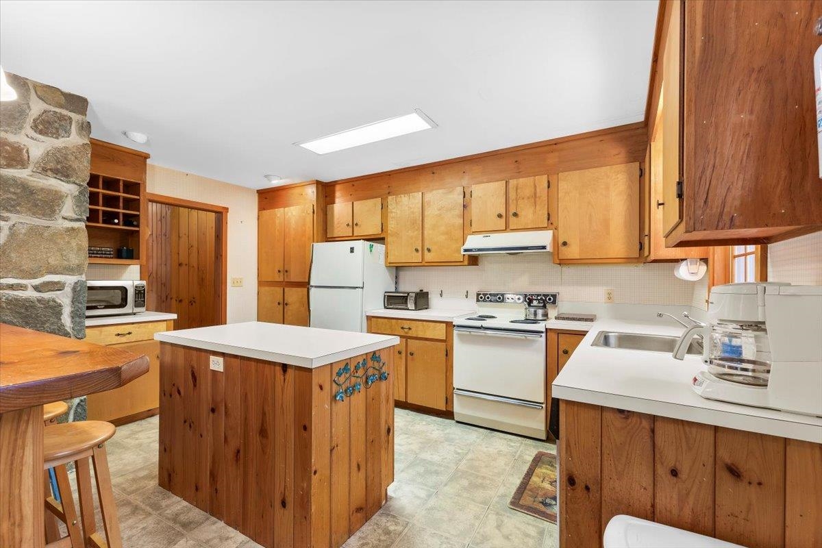 1501 Sheldon Hill Road Wardsboro, VT 05355 - Photo 15 of 38 Gallery Image 15