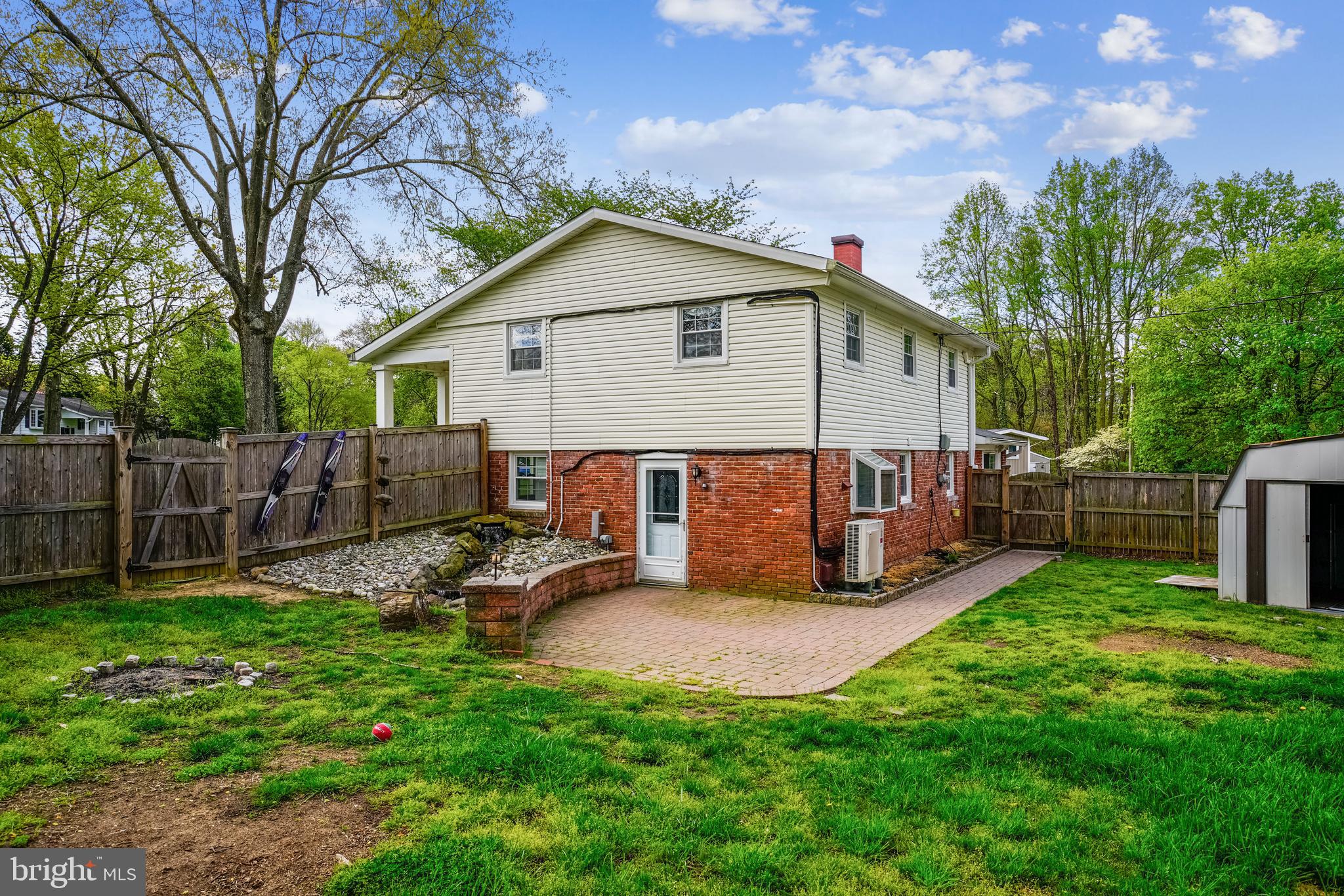 113 Brent Road Arnold, MD 21012 - Photo 3 of 27 Gallery Image 3