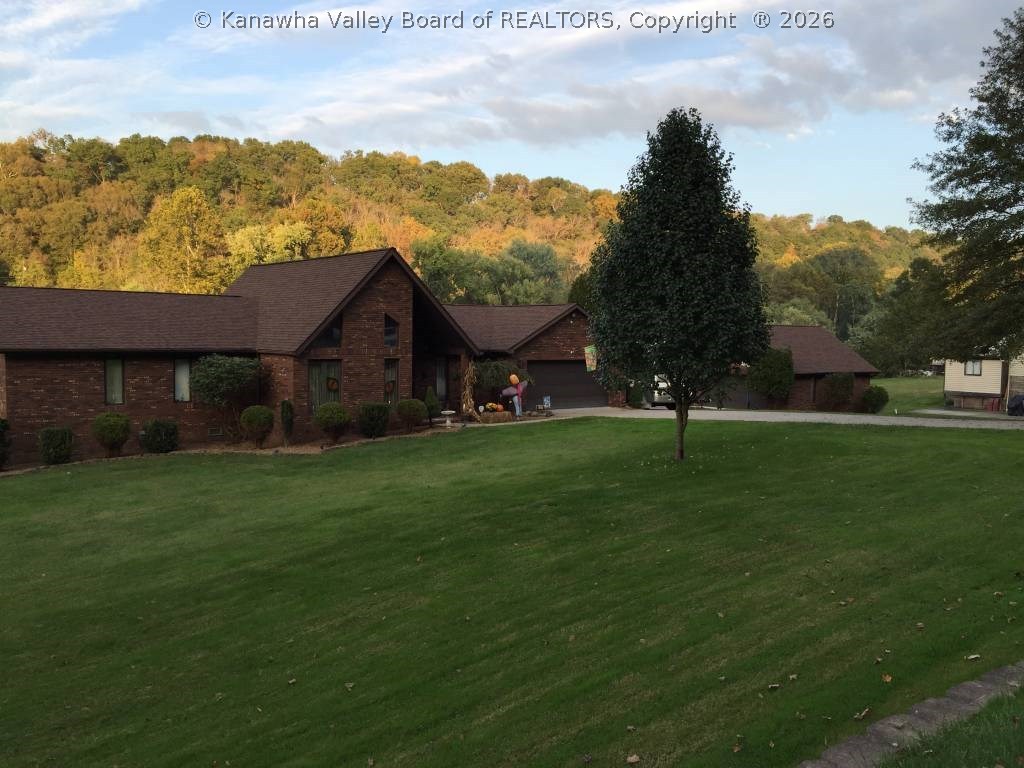 320 Strawberry Road St. Albans, WV 25177 - Photo 2 of 23 Gallery Image 2