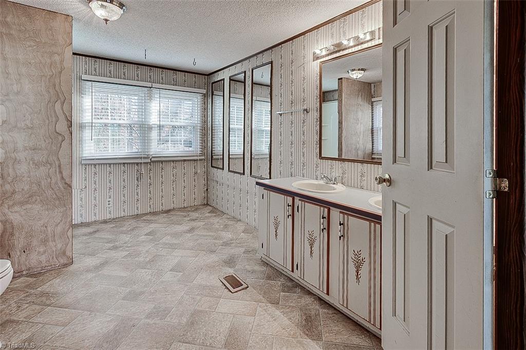 4323 Little Beane Store Road Ramseur, NC 27316 - Photo 12 of 22 Primary Bath