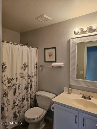 $2,600 | 1605 West Geronimo Street, Chandler, AZ 85224