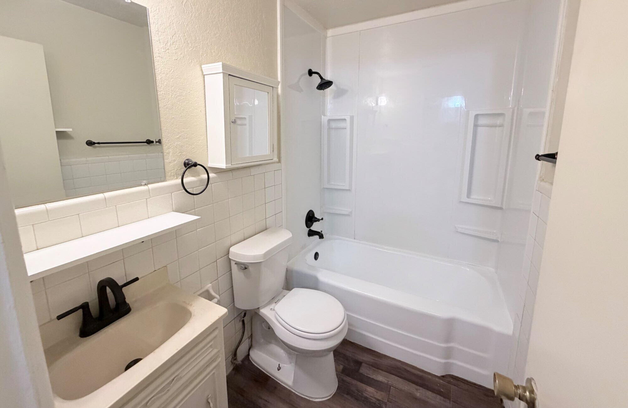 2113 South Loop 289, Unit B Lubbock, TX 79423 - Photo 9 of 11 IMG_6633