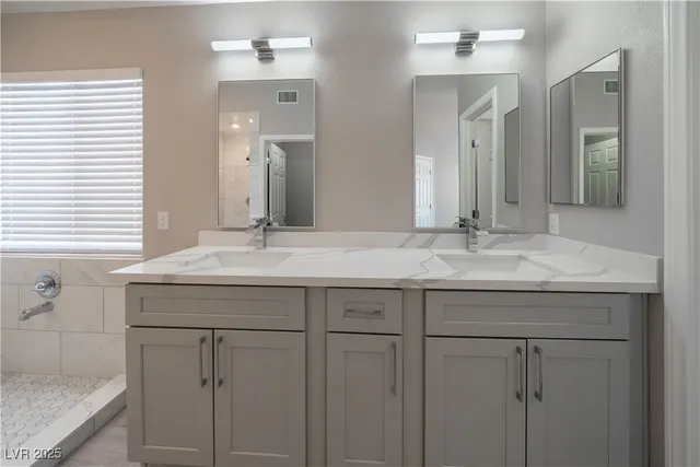 $2,995 | 1804 Summit Pointe Drive, Las Vegas, NV 89117