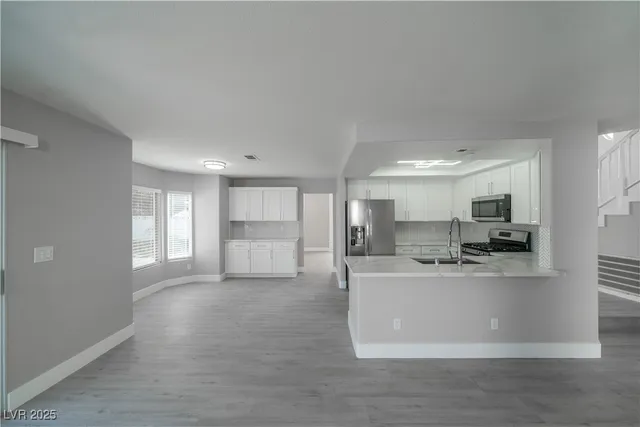 $2,995 | 1804 Summit Pointe Drive, Las Vegas, NV 89117