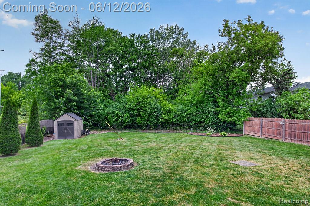 30541 Utica Road Roseville, MI 48066 - Photo 16 of 20