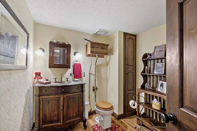 $725,000 | 8250 Havelock Court, Apple Valley, MN 55124