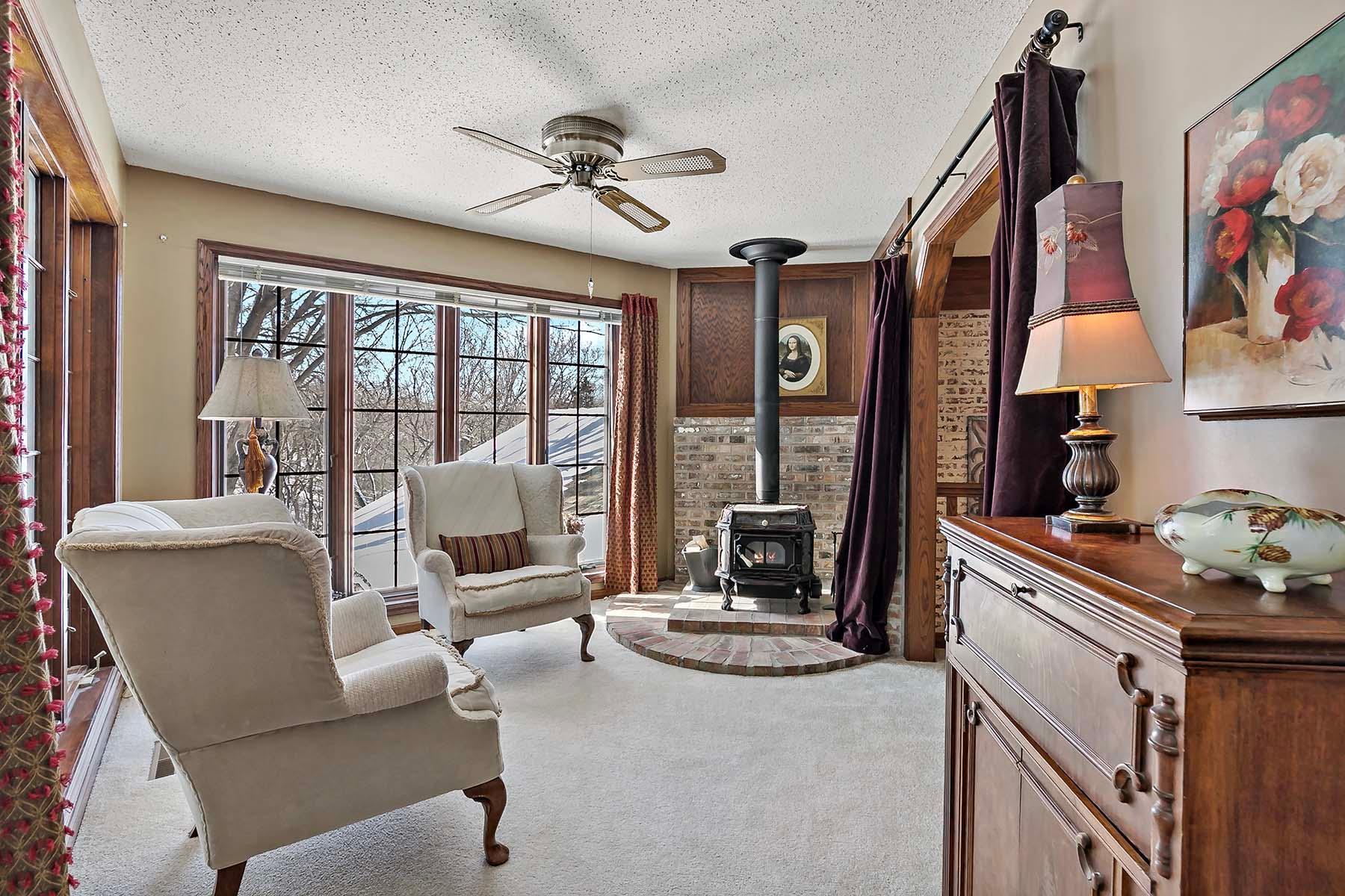 8250 Havelock Court Apple Valley, MN 55124 - Photo 17 of 45