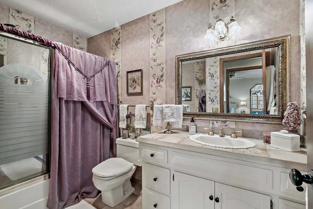 $725,000 | 8250 Havelock Court, Apple Valley, MN 55124