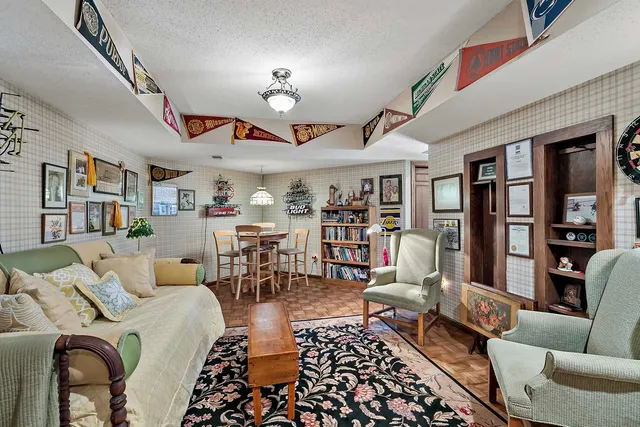 $725,000 | 8250 Havelock Court, Apple Valley, MN 55124