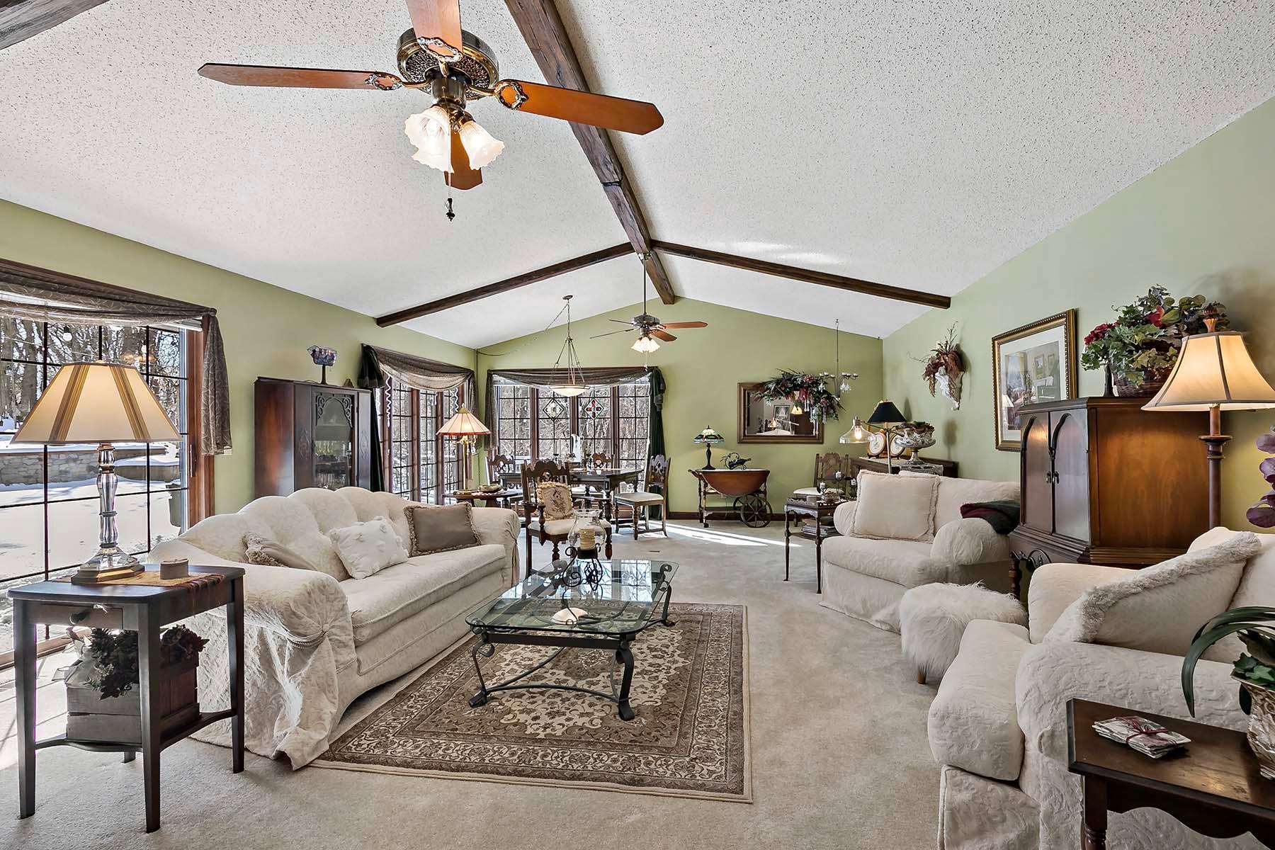 8250 Havelock Court Apple Valley, MN 55124 - Photo 4 of 45