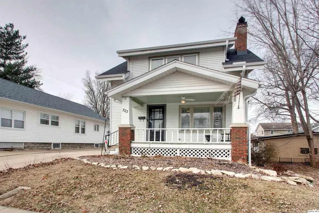 $189,900 | 223 North 22nd Street, Quincy, IL 62301