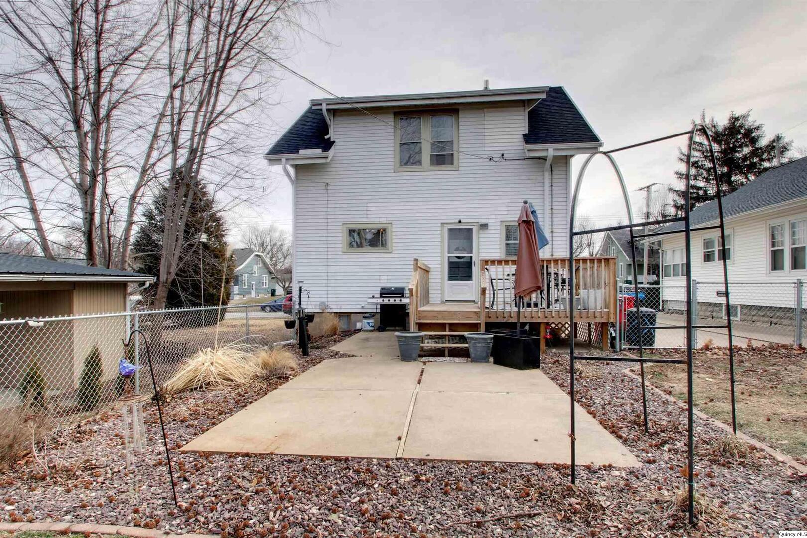 223 North 22nd Street Quincy, IL 62301 - Photo 2 of 25