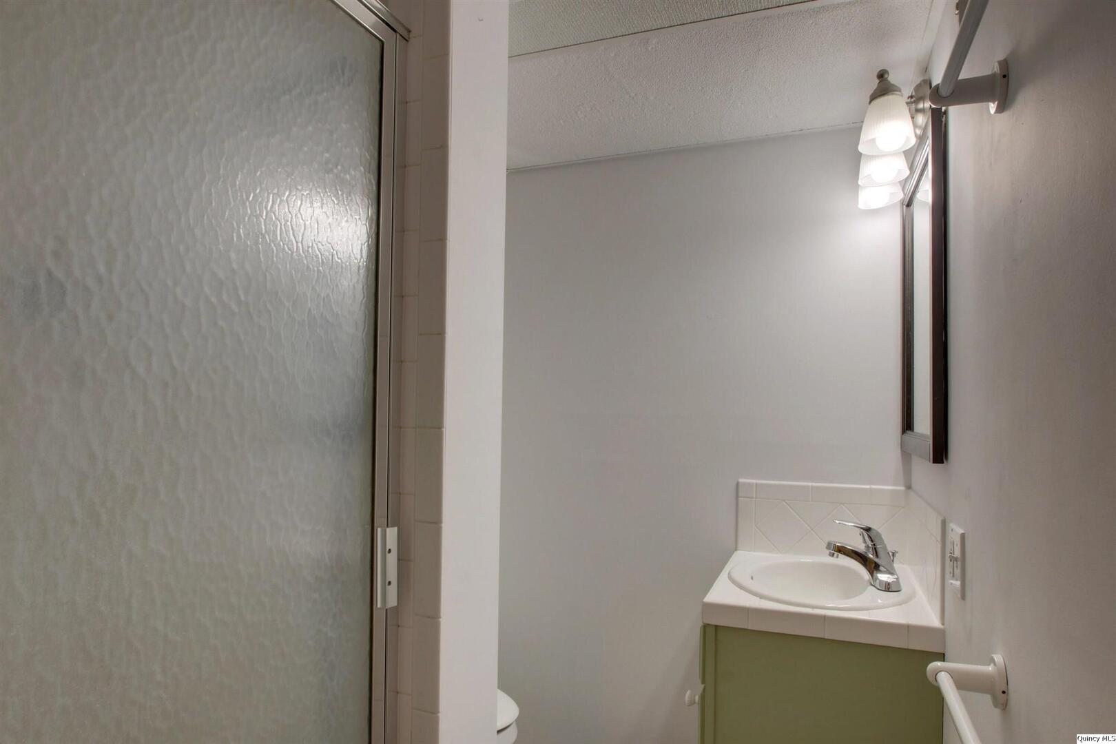 223 North 22nd Street Quincy, IL 62301 - Photo 21 of 25