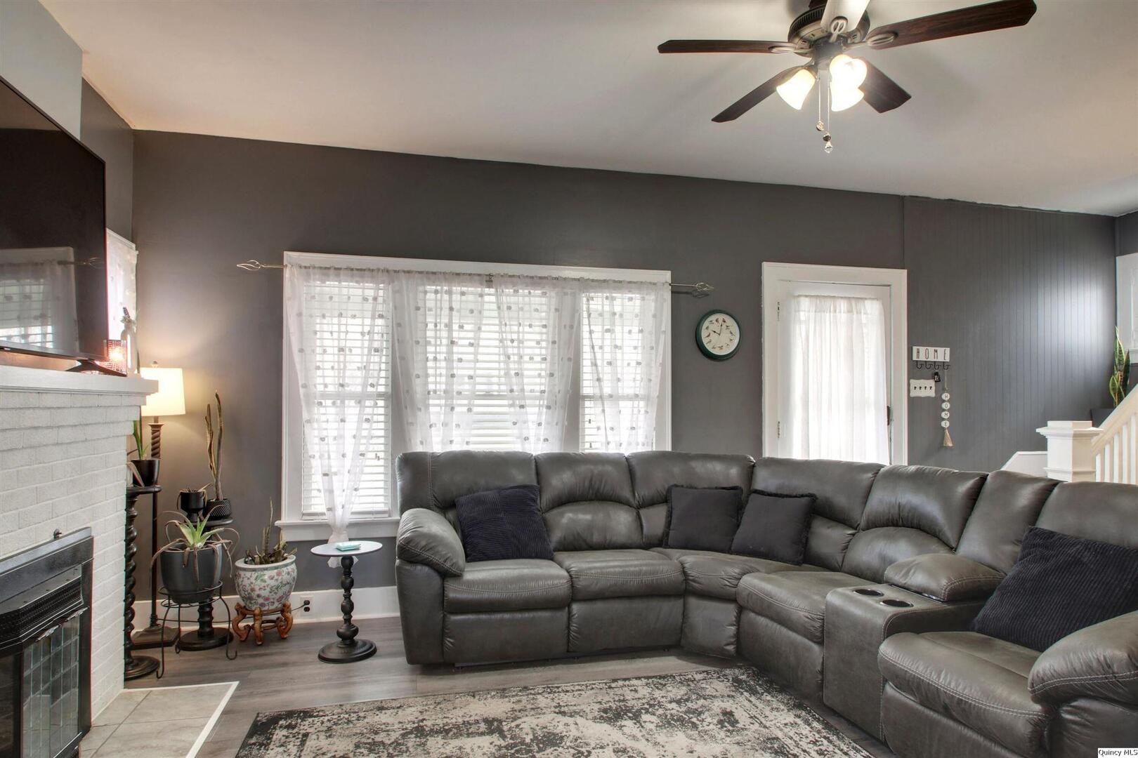 223 North 22nd Street Quincy, IL 62301 - Photo 3 of 25