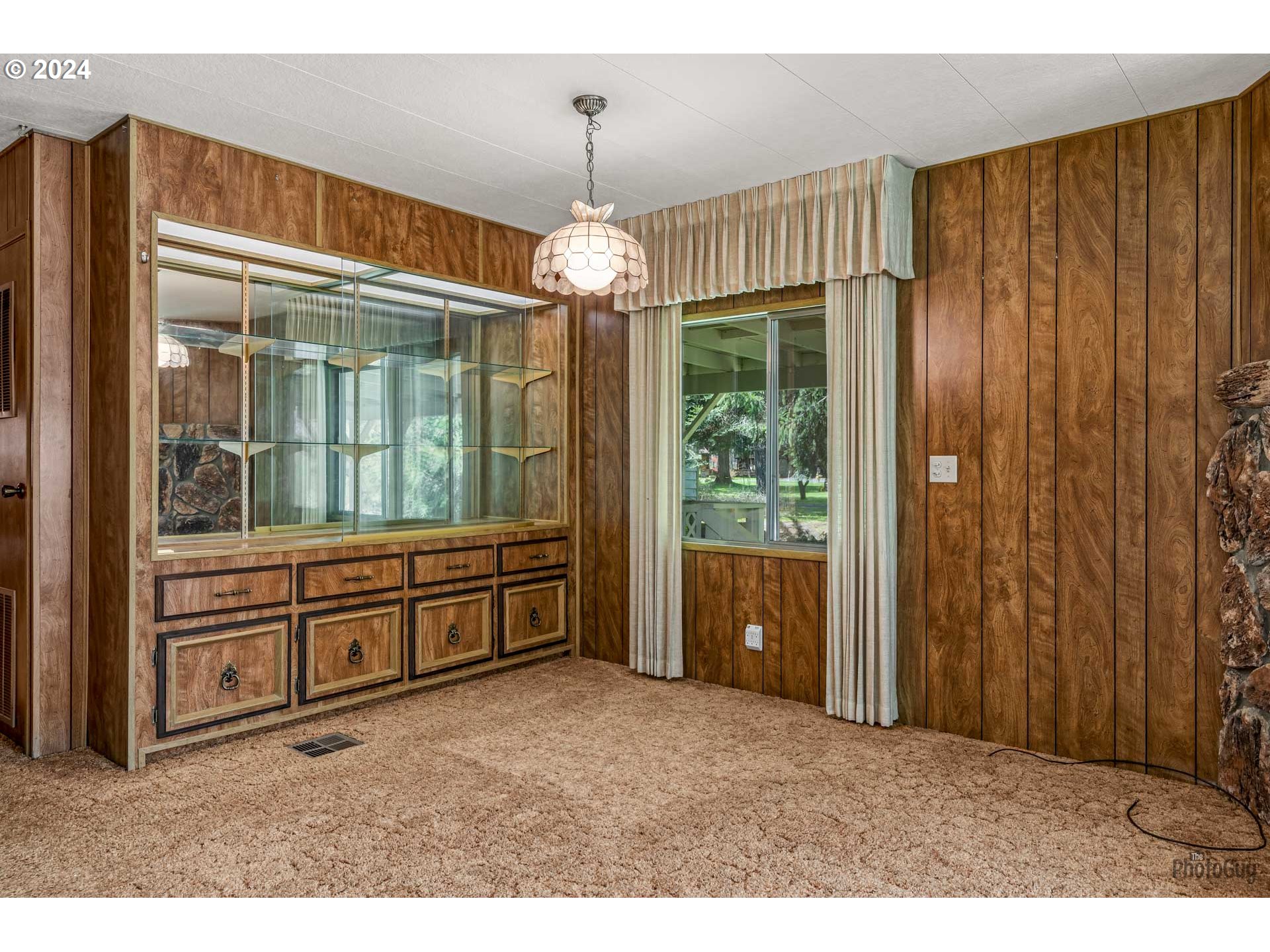 91542 Dearborn Island Road Blue River, OR 97413 - Photo 11 of 44 Dining Room