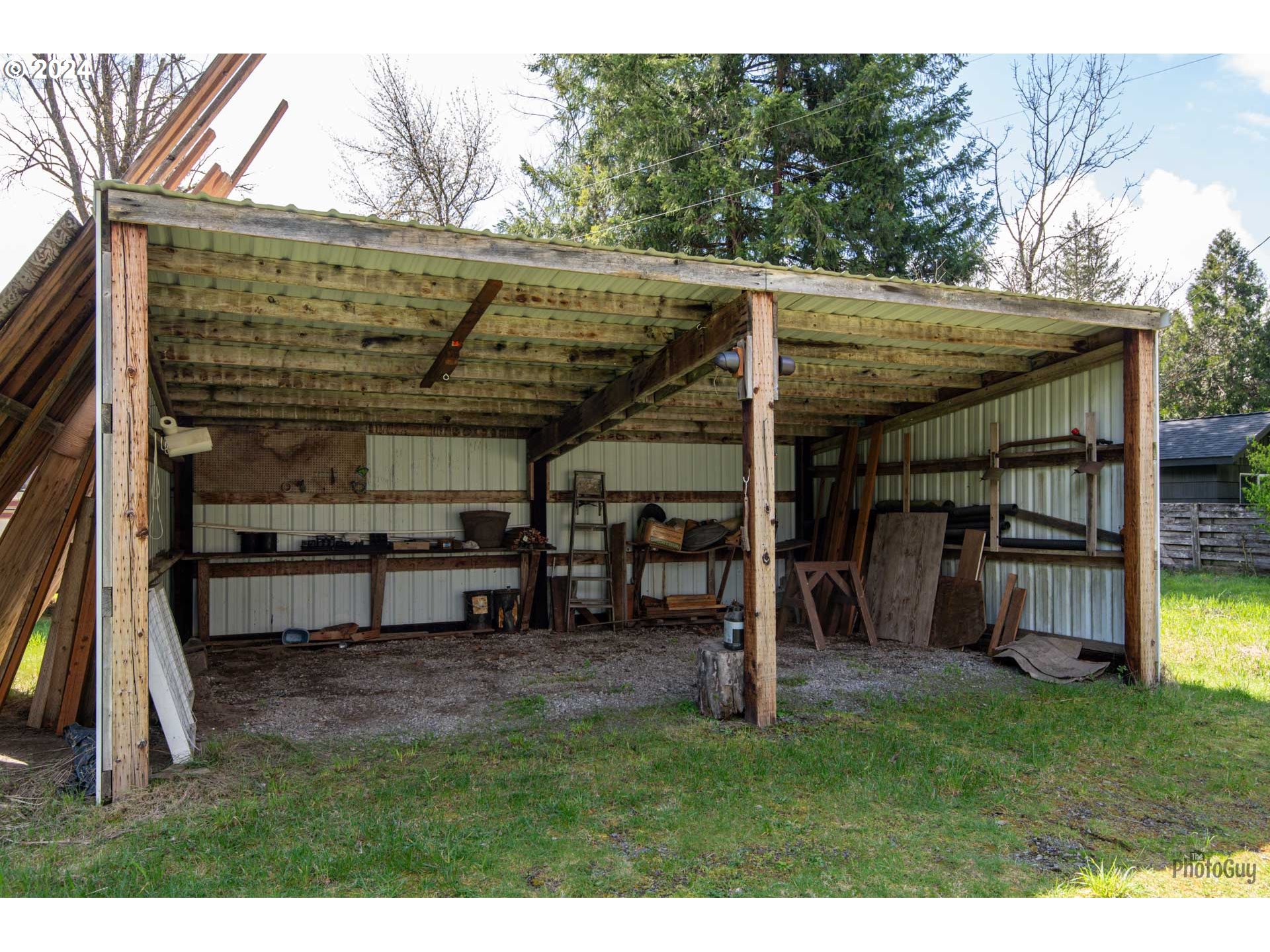 91542 Dearborn Island Road Blue River, OR 97413 - Photo 37 of 44 Shed