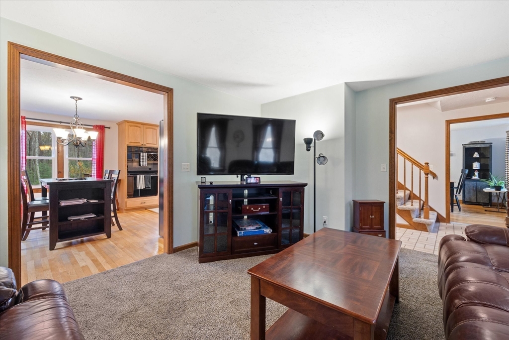 53 Asylum Street Mendon, MA 01756 - Photo 15 of 38