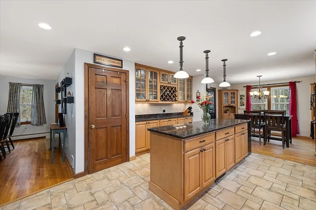 $765,000 | 53 Asylum Street, Mendon, MA 01756