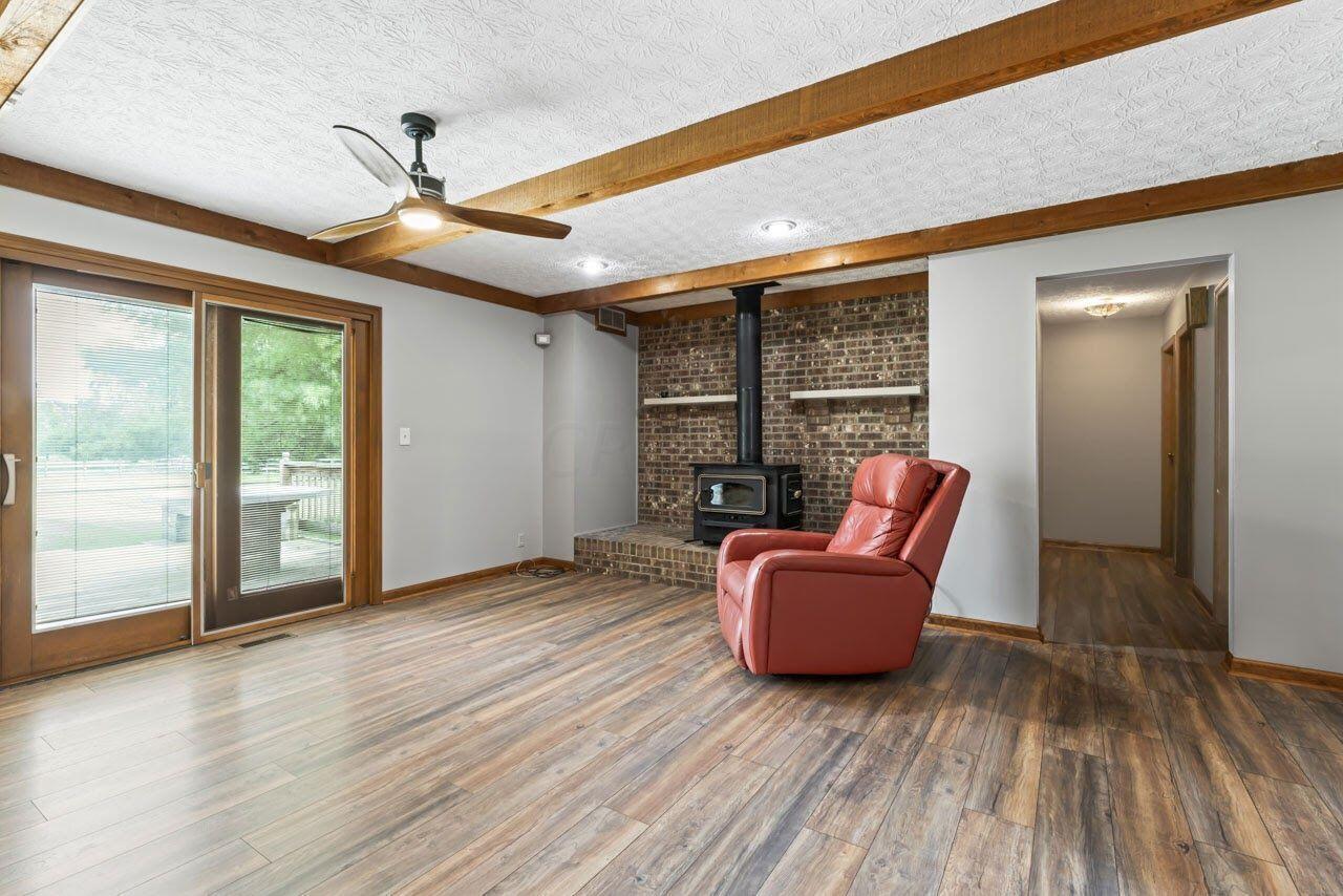 4449 Summit Road Southwest Pataskala, OH 43062 - Photo 9 of 62 Family Room