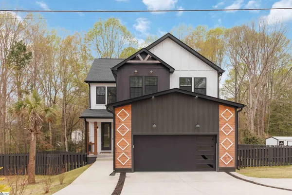 $475,000 | 128 Rockmont Road, Easley, SC 29640