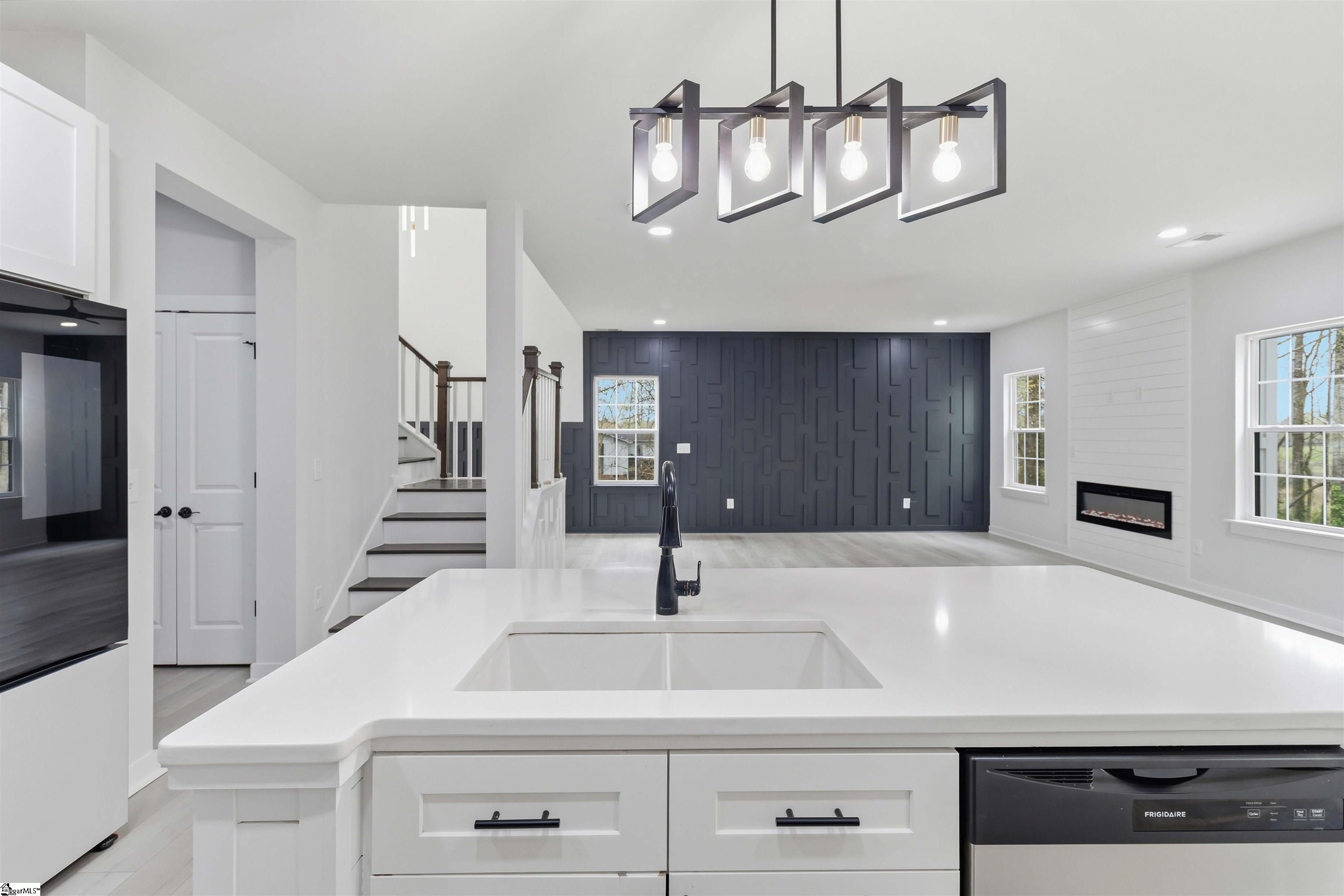 128 Rockmont Road Easley, SC 29640 - Photo 11 of 35