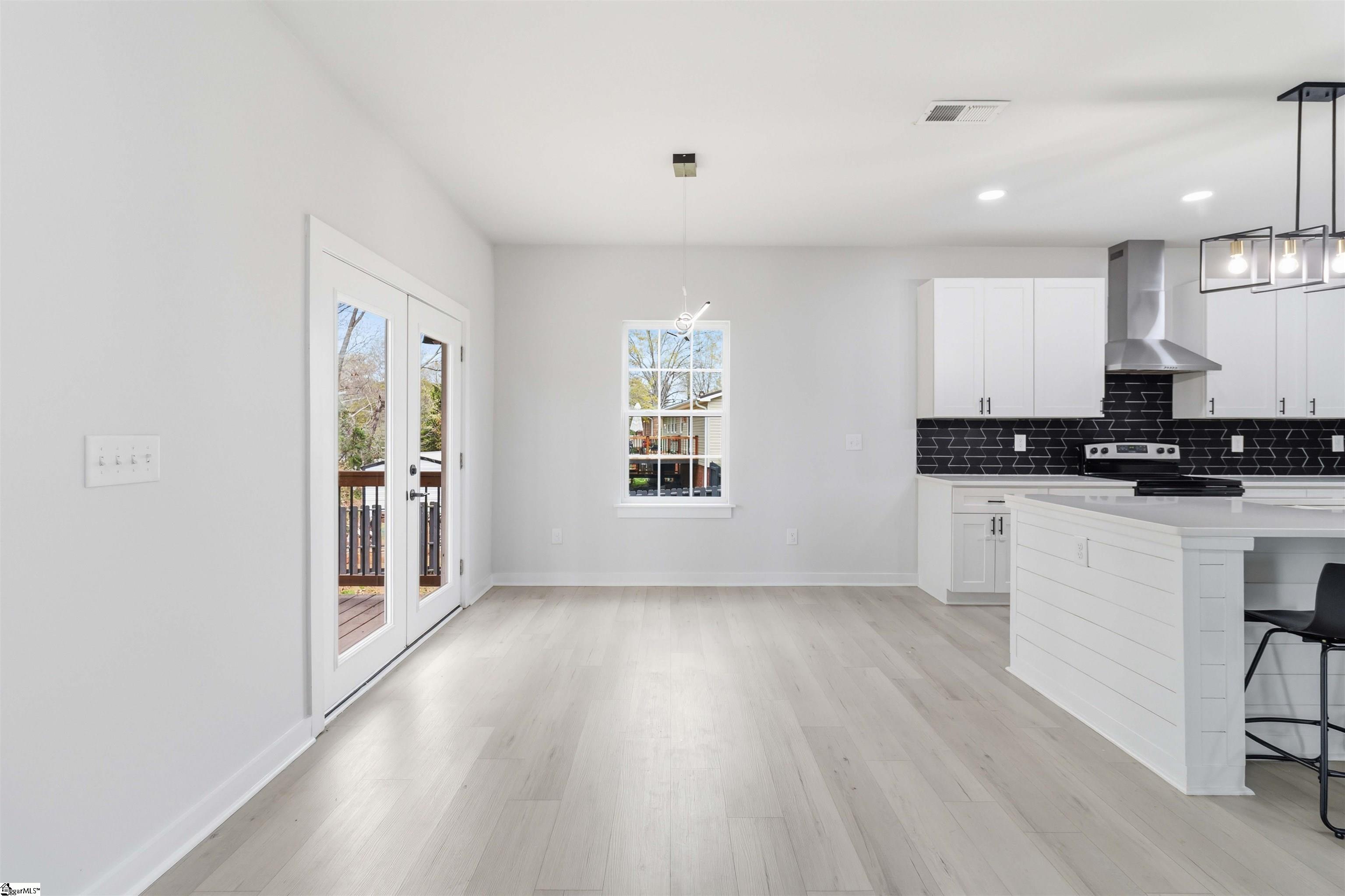 128 Rockmont Road Easley, SC 29640 - Photo 8 of 35