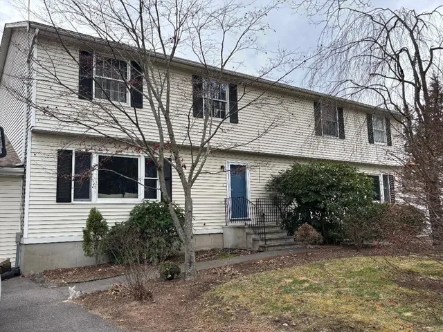 $3,100 | 4 Elm Street, Unit A, Medway, MA 02053