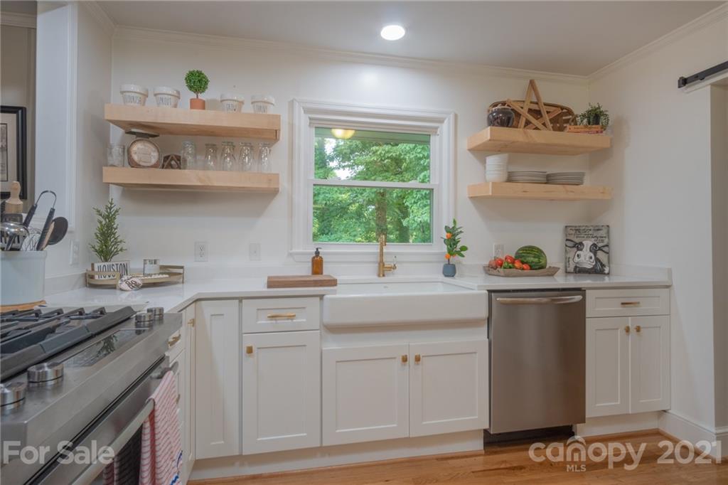 1020 Pineview Lakes Road Chester, SC 29706 - Photo 1 of 35 Gallery Image 1