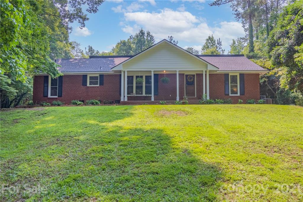 1020 Pineview Lakes Road Chester, SC 29706 - Photo 3 of 35 Gallery Image 3