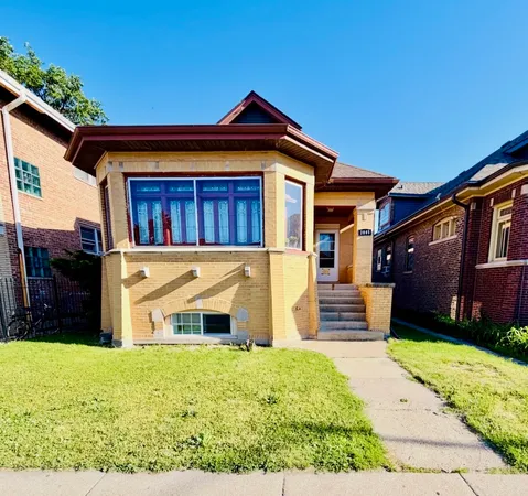 $387,900 | 3005 West 55th Street, Chicago, IL 60632