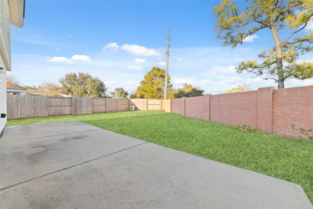 $325,000 | 18202 Grove Brook Lane, Cypress, TX 77429
