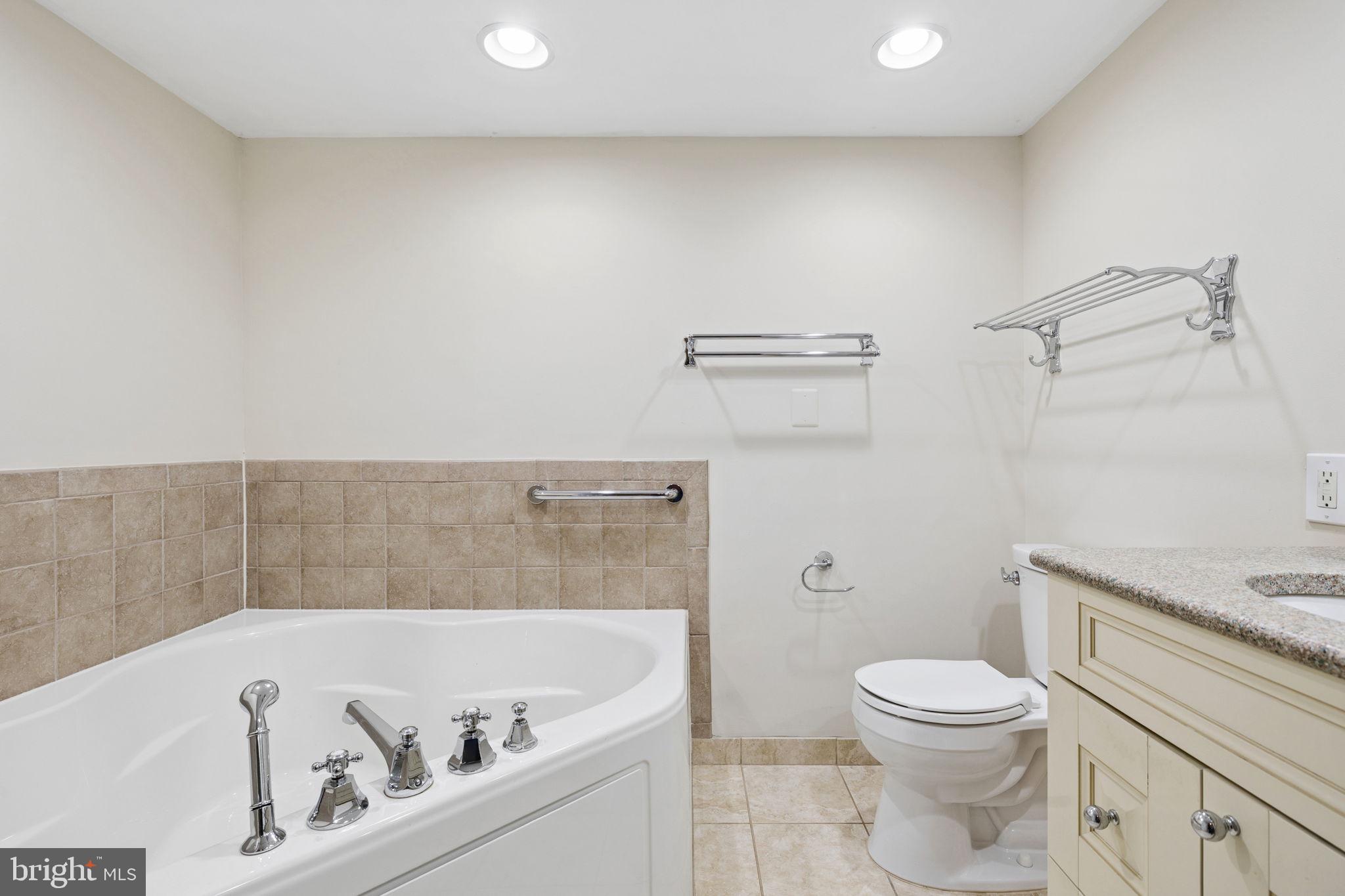 19385 Cypress Ridge Terrace, Unit 317 Leesburg, VA 20176 - Photo 16 of 34