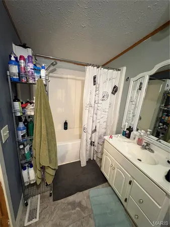 $104,995 | 934 County Road 68, Bixby, MO 65439
