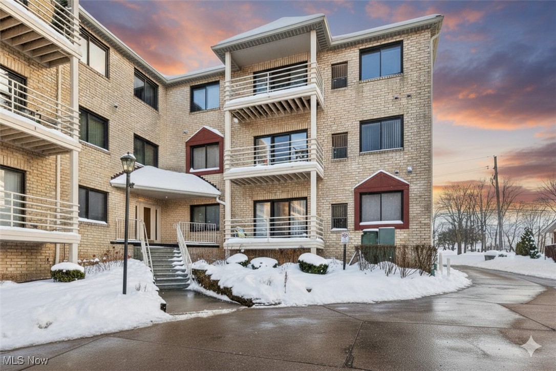 19510 Lorain Road, Unit 302 Cleveland, OH 44126 - Photo 1 of 20 Gallery Image 1