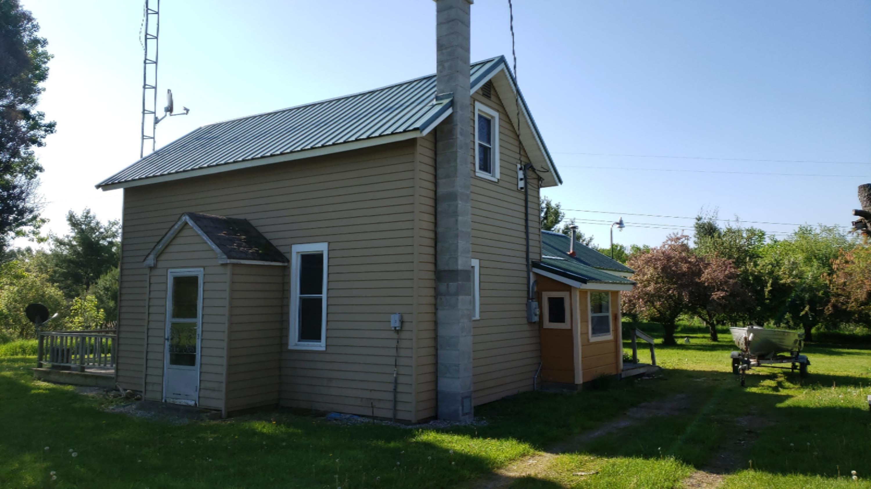 8779 Kerry Road Manistee, MI 49660 - Photo 4 of 30 2019-06-06 09.43.02