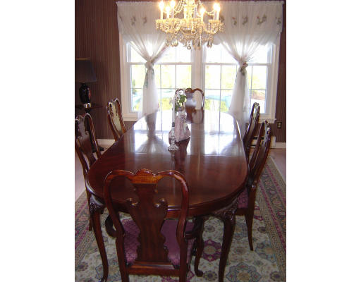286 Clark Road Lowell, MA 01852 - Photo 3 of 7 Gallery Image 3