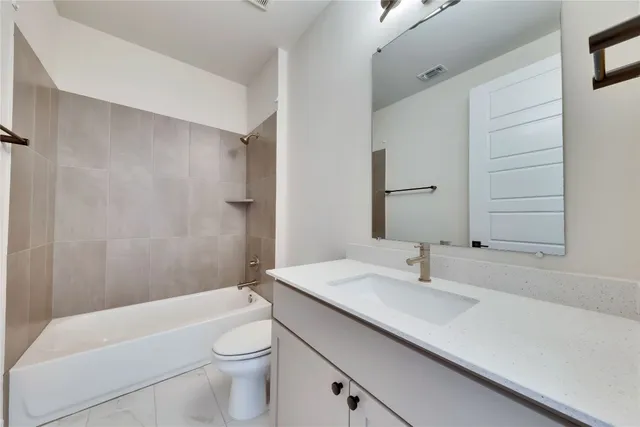 $5,350 | 4500 Freedom Drive, Unit 209, Austin, TX 78731