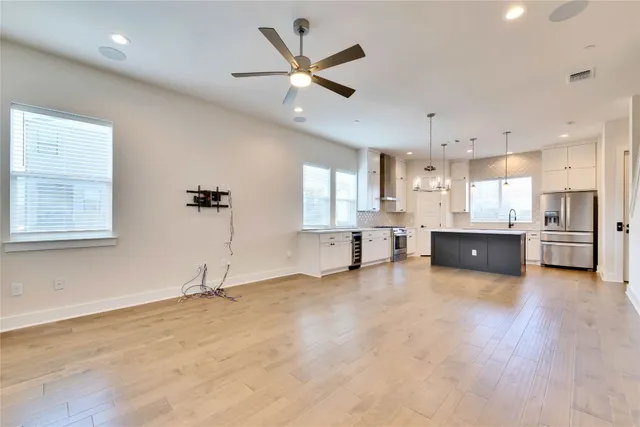 $5,350 | 4500 Freedom Drive, Unit 209, Austin, TX 78731