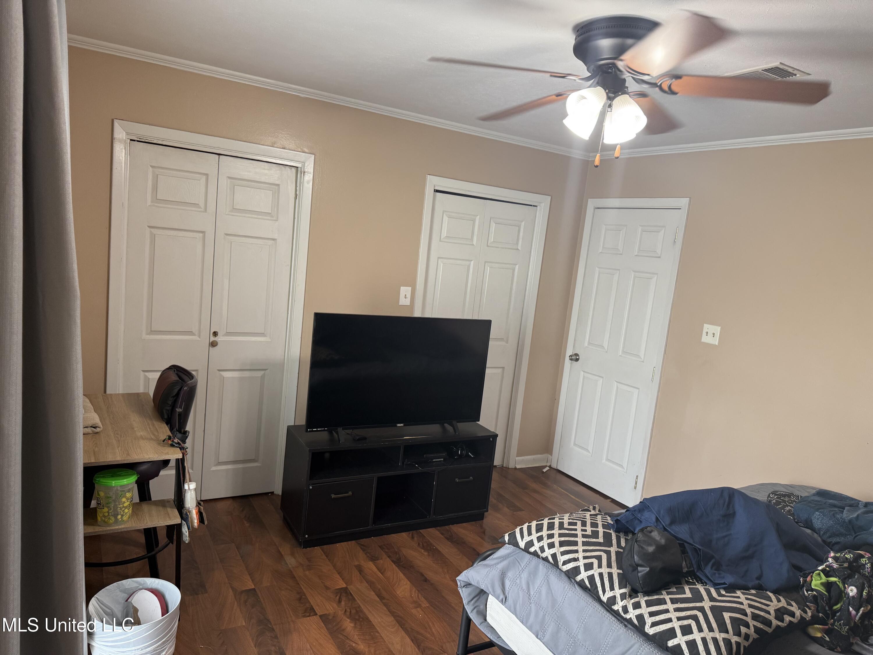 79 Cedar Lane Natchez, MS 39120 - Photo 4 of 20 IMG_3587