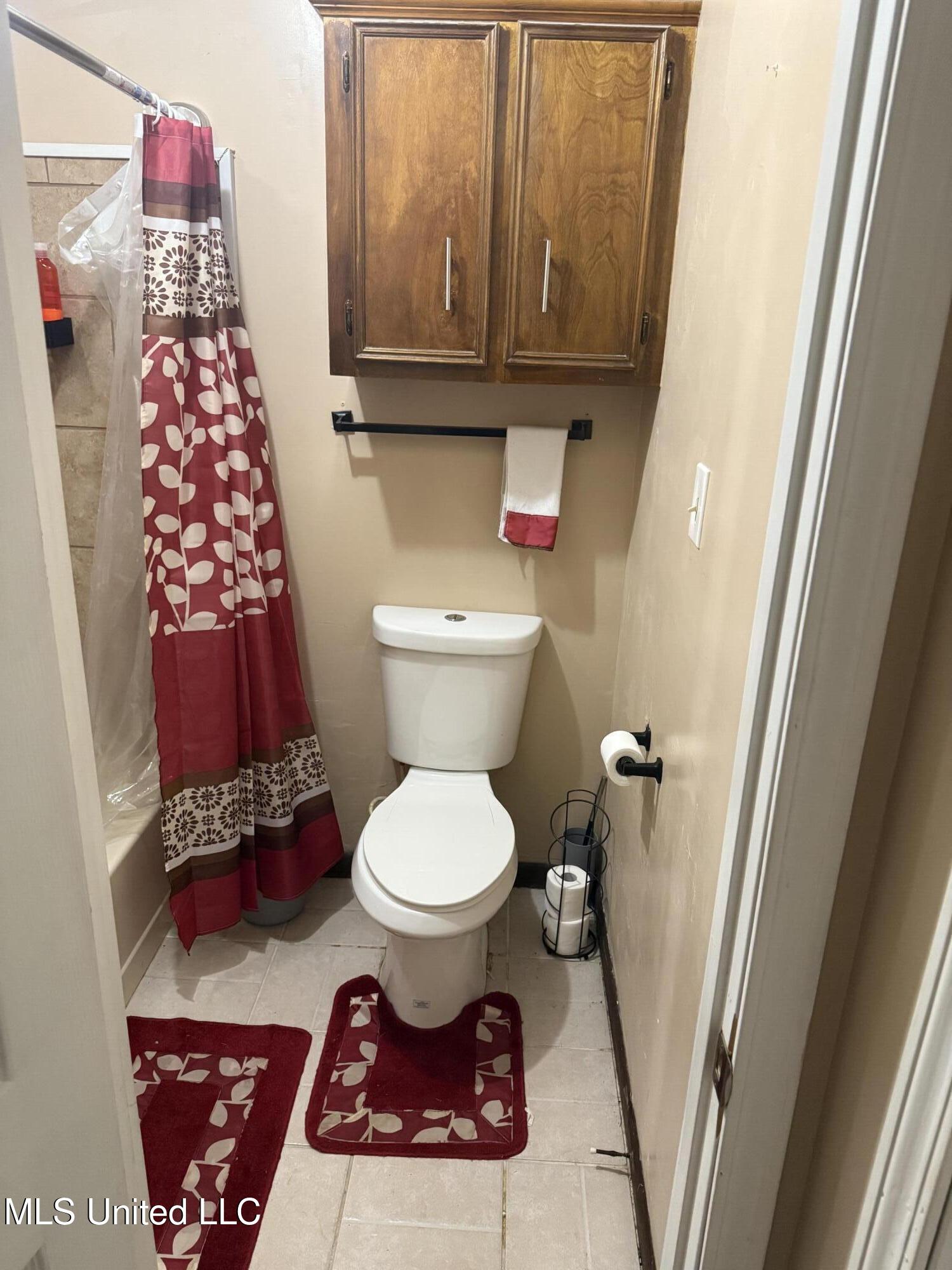 79 Cedar Lane Natchez, MS 39120 - Photo 5 of 20 IMG_3570