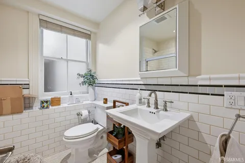 $2,195,000 | 1671-1673 Hayes Street, San Francisco, CA 94117