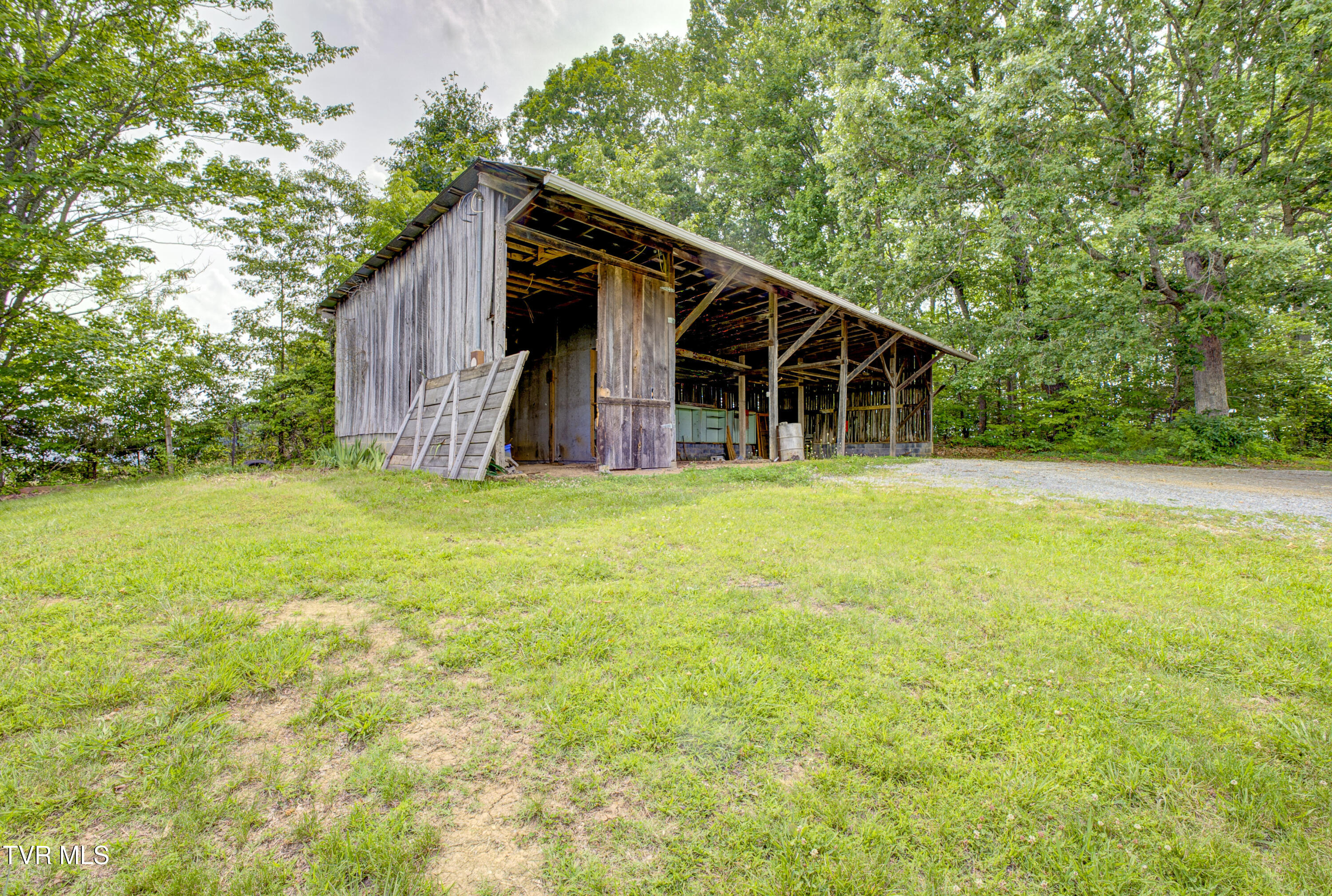135 Abc Road Limestone, TN 37681 - Photo 117 of 118 DSC00671_2_3_4_5