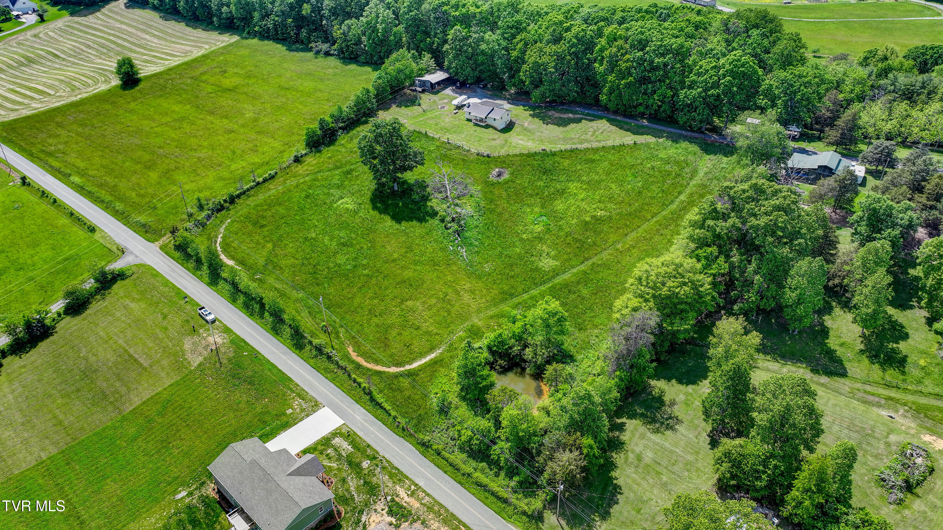 135 Abc Road Limestone, TN 37681 - Photo 4 of 118 DJI_20250508152708_0250_D_1_D_2_D_3_D_4_