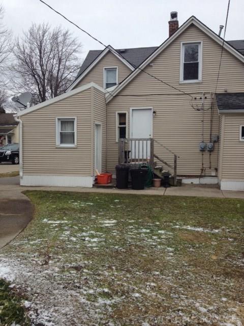 91 1/2 Muir Road Grosse Pointe, MI 48236 - Photo 3 of 23