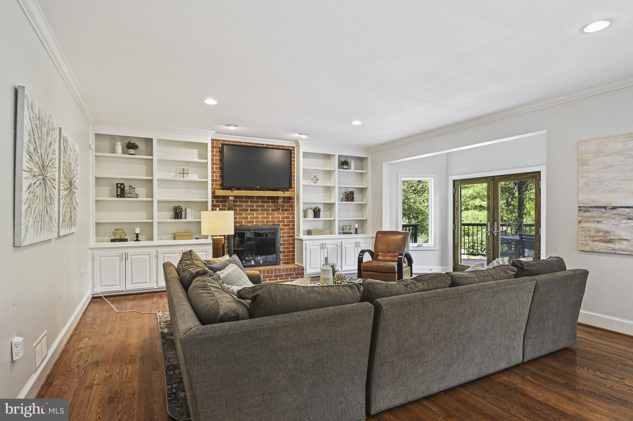 1016 Bellview Road McLean, VA 22102 - Photo 8 of 118 Gallery Image 8