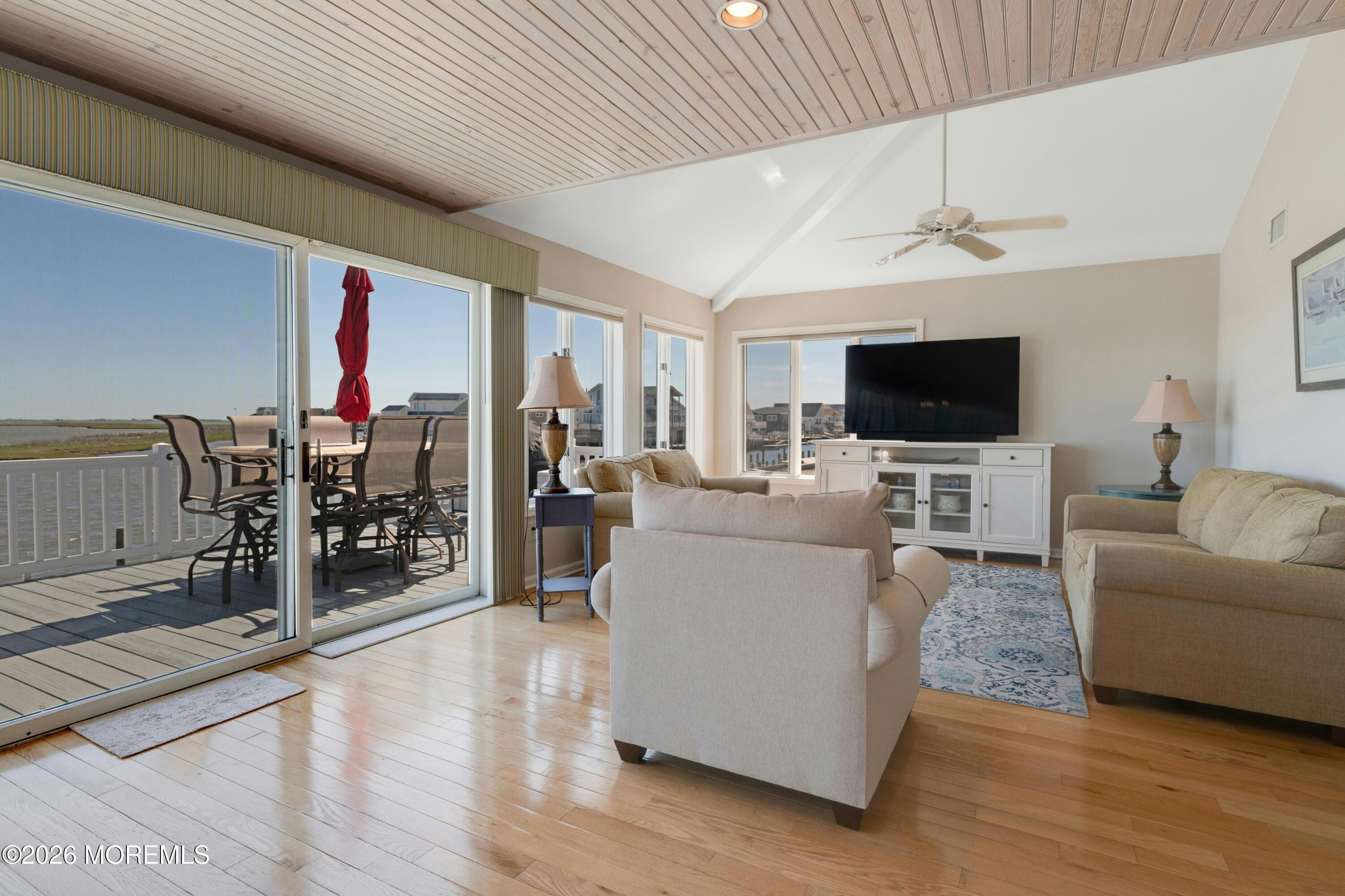 237 Heron Road Tuckerton, NJ 08087 - Photo 9 of 54 DSC_4937_14632362