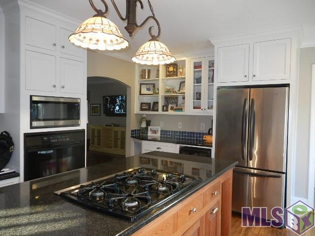 1273 Stuart Avenue Baton Rouge, LA 70808 - Photo 2 of 14 Great Kitchen with much to love