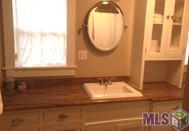 1273 Stuart Avenue Baton Rouge, LA 70808 - Photo 8 of 14 Master Bath